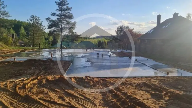 Плита фундаментная ребристая в д. Околица