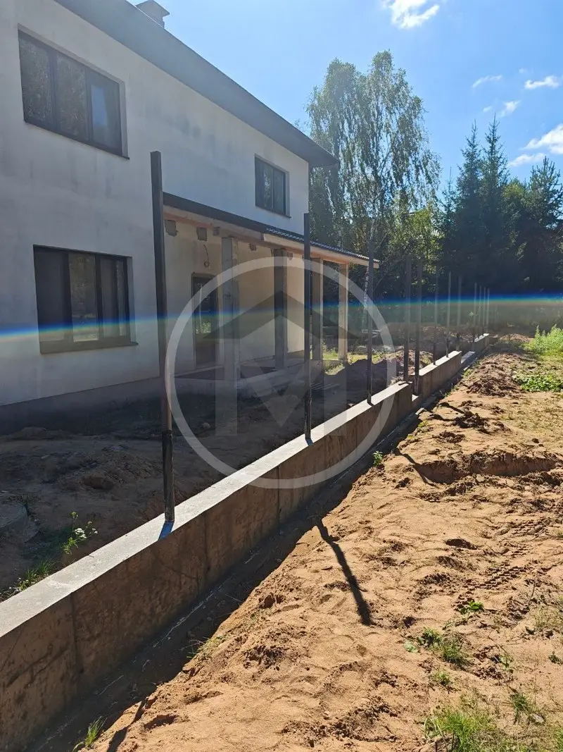 Стена подпорная с элементом лицевого забора в д. Марковщина